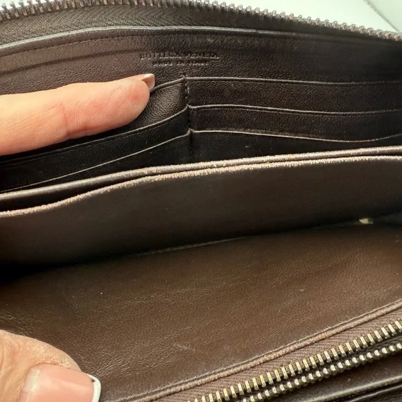 Bottega Brown Leather Wallet with Card Slots and Zipper - Picture 7 of 12